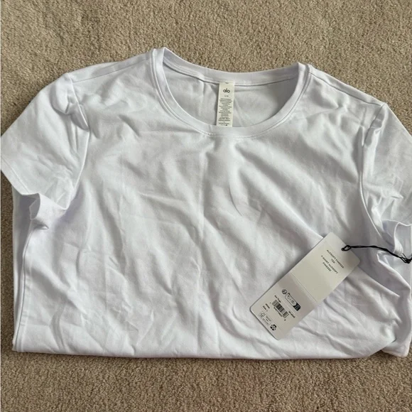 ALO Yoga Alosoft finesse tee - Picture 4 of 5